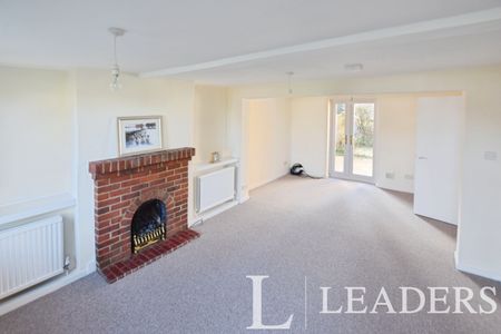 3 bedroom detached to rent Hatfield Heath - Photo 2