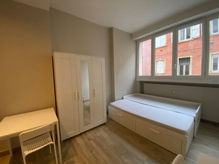 Location Appartement 1 pièce 19m² LYON 3ème - Photo 2