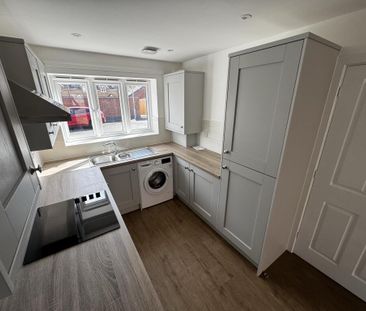 3 bedroom semi-detached house to rent - Photo 3