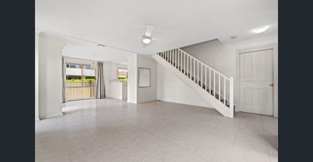 Well-Presented Townhouse in a Prime East Gosford Location - Photo 4