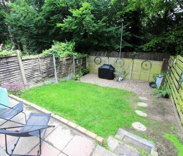 3 bedroom terraced house to rent - Photo 4