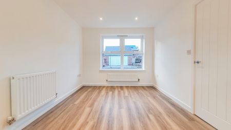 Fitzjohn Drive, Thieves Lane, Hertford - Photo 3