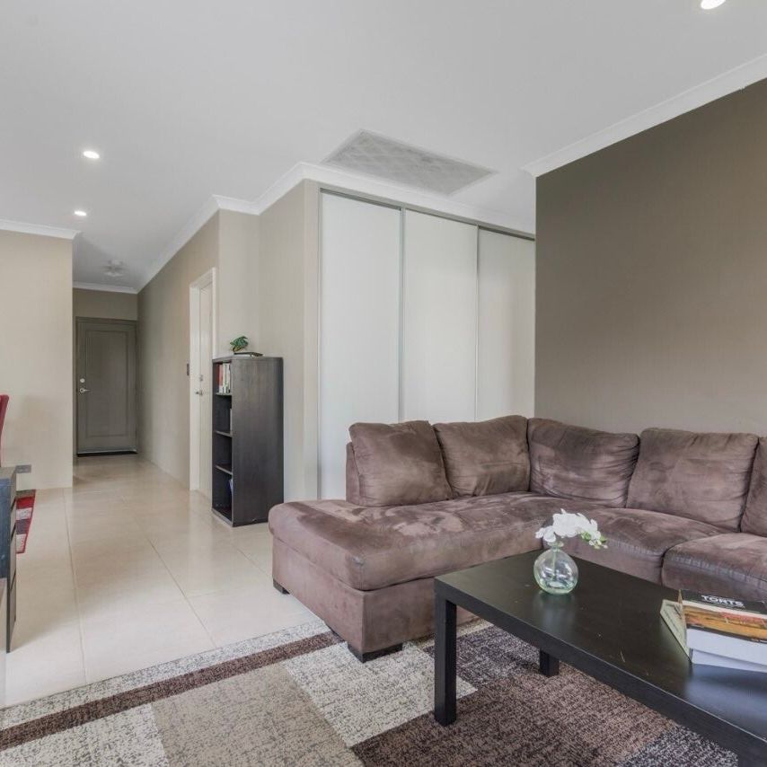 Coolbellup - Photo 1