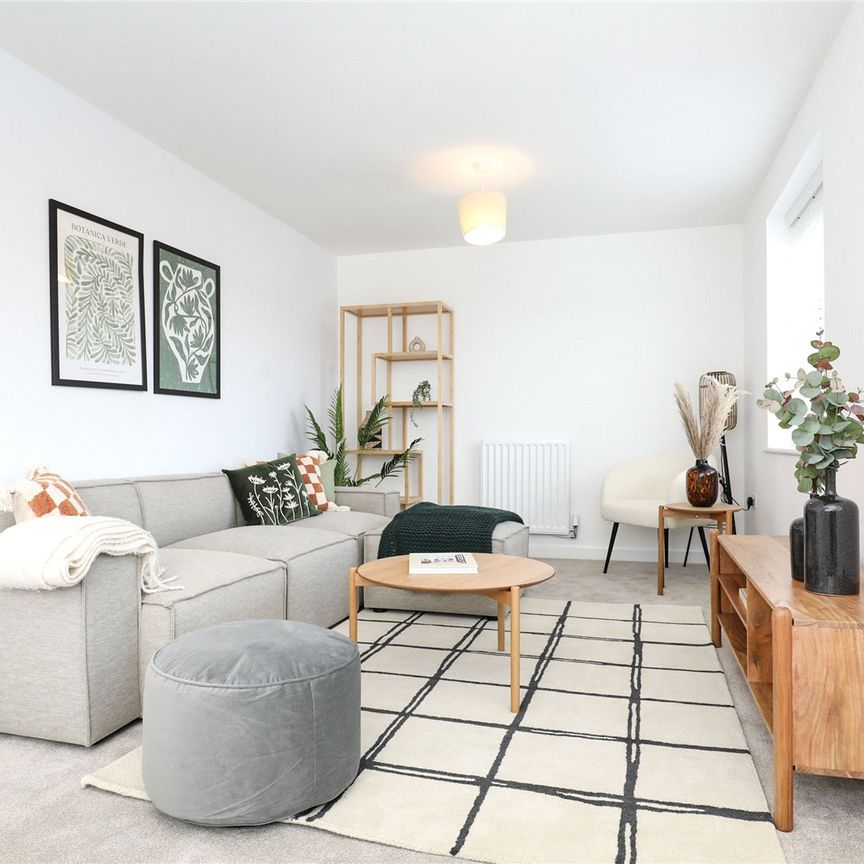 3 bedroom house to rent Sedge Close, Harpole, Northampton, NN7 - Photo 1