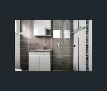 Executive 4 Bedroom Townhouse - Photo 1