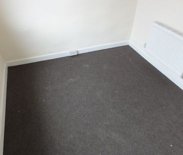 4 Bed Terraced House, Vittoria Street, CH41 - Photo 3