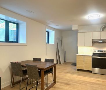 For Lease - 82 Avonhurst Road Unit# Bsmt, Toronto, Ontario - Photo 2