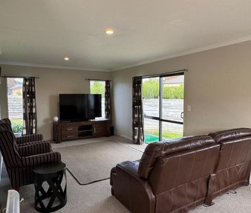 Four bedroom family home in Russell Robertson ... - Photo 3