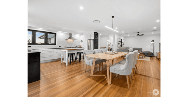 Spacious Family Retreat in Gordon Park - Photo 1