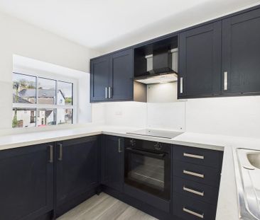 2 bedroom maisonette to rent - Photo 4