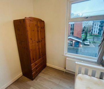 4 bedroom house of multiple occupation to rent - Photo 2