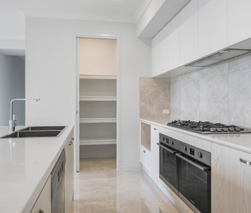 Brand New High Quality House - South Ripley - Photo 2