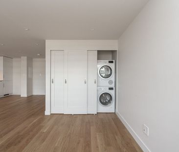 150 The Donway West - Photo 5