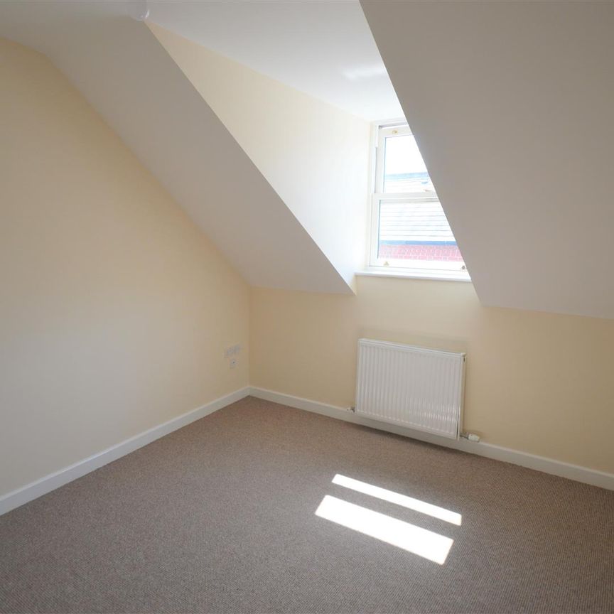 3 bed house to rent in Burgess Street, Leominster, HR6 - Photo 1