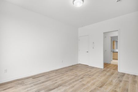 Appartement à louer - Terrebonne (Lachenaie) (Carrefour des Fleurs) Appartement à louer - Terrebonne (Lachenaie) (Carrefour des Fleurs) - Photo 3