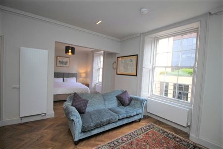 7 Rutland Square - Photo 3