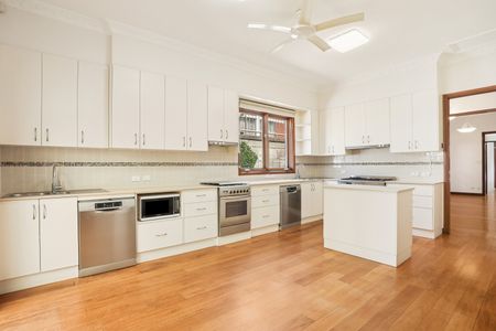 27 Woodstock Street, Bondi Junction NSW 2022 - House For Rent | Domain - Photo 3