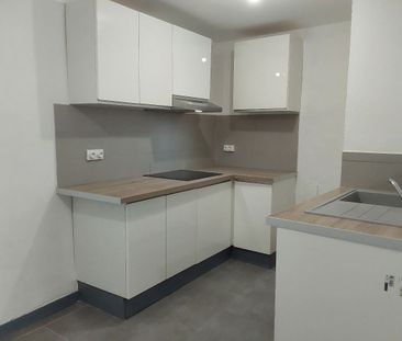 Location Appartement 2 pièces 51m² NARBONNE 11100 - Photo 2