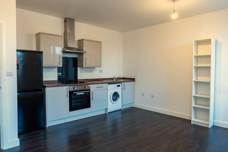 Studio Flat, Dovercastle, NG7 - Photo 4