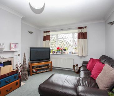 3 bedroom maisonette to rent - Photo 3