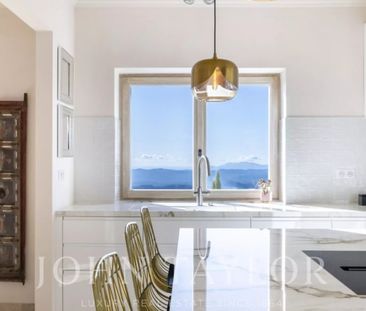 Maison • Tourrettes-sur-Loup - Photo 1