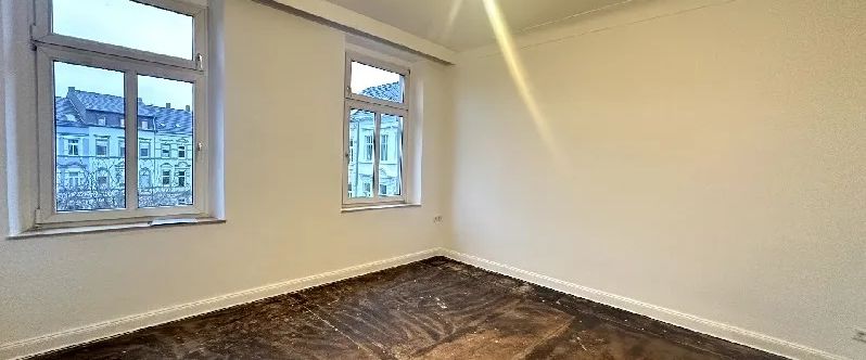 SCHÖNE 2-ZIMMER WOHUNG IN EINEM CHARMANTEN ALTBAU ZUMIETEN! - Foto 1