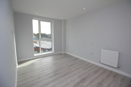 2 bedroom apartment to rent - Photo 5