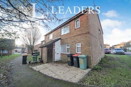 Rosedale, Houghton Regis, LU5 - Photo 5