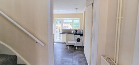 2 bedroom terraced house to rent - Photo 5