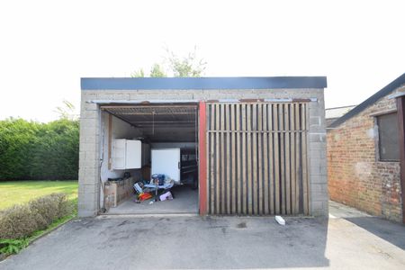 Ruime gezinswoning met 4 slaapkamers in het rustige Zande - Photo 3