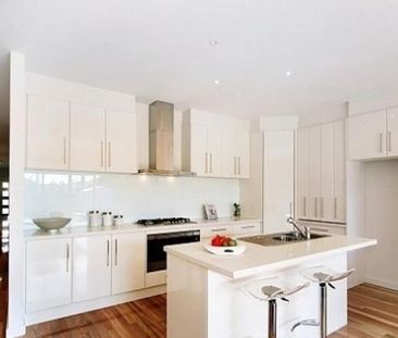 27A Castlewood Street, Bentleigh East VIC 3165 - Townhouse For Rent... - Photo 5
