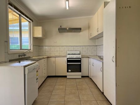 North Location - Three Bedrooms - Photo 4