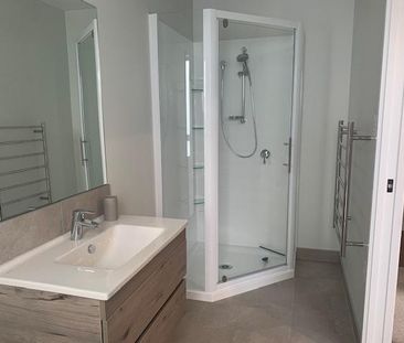 Modern Comfort Meets Coastal Lifestyle in Papamoa - Photo 1