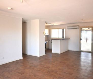 MASTERS VILLA - 3x2 + Secure Complex with Communal Pool - Photo 2