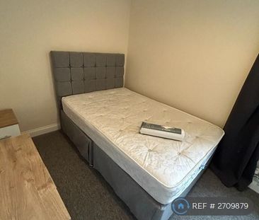 4 bedroom terraced house to rent - Photo 4