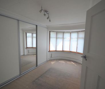 4 bedroom semi-detached house to rent - Photo 6