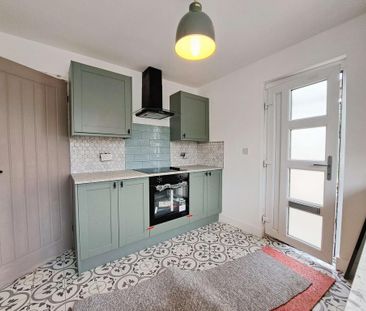 2 bedroom bungalow to rent - Photo 2