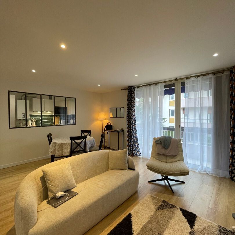 Location Appartement 3 pièces 76m² - Photo 1