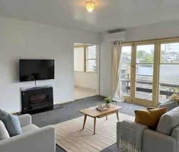 Lovely 3 bedroom house in Blockhouse Bay - Photo 3