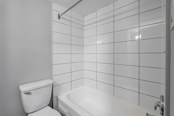 1225 Saint Marc Street, Montréal, QC - Photo 1