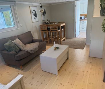 Tunasvängen, Upplands Väsby - Photo 1