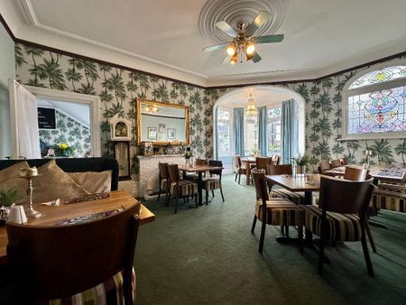 14 bedroom detached house to rent - Photo 3