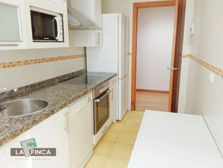 Piso de alquiler en Viseu, Ciudad Naranco - Prados de La Fuente - Foto 2