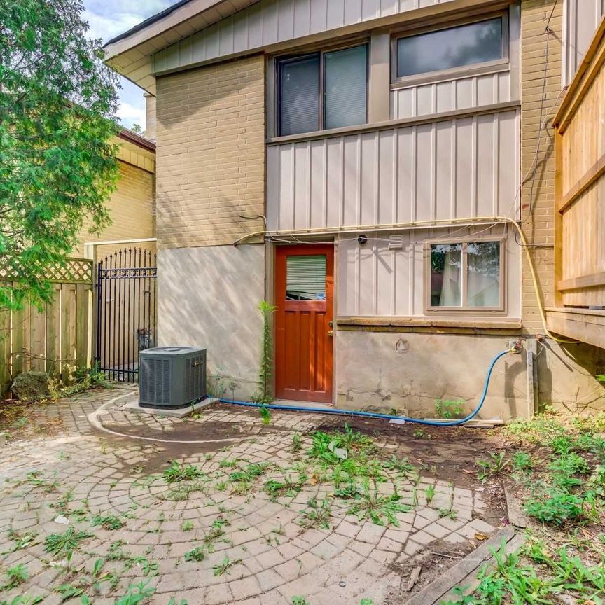 For Lease - 901 Brimorton Drive Unit# Bsmt, Toronto, Ontario - Photo 1