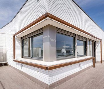 Luxury 5 room Detached House for rent in Sabadell, Catalonia - Photo 2