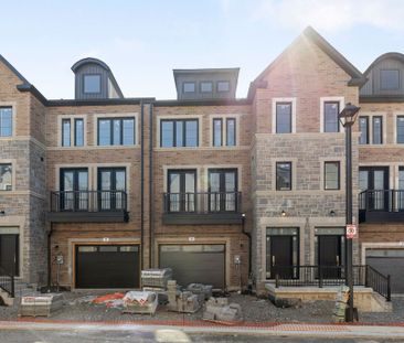 For Lease - 260 EAGLE Street Unit# 18, Newmarket, Ontario - Photo 2