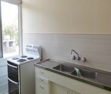 3 De Courcey Street, Mundingburra QLD 4812 - House For Rent | Domain - Photo 5