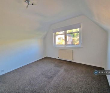 4 bedroom detached house to rent - Photo 5