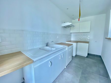 Location maison 4 pièces, 89.00m², Saint-Berthevin - Photo 4