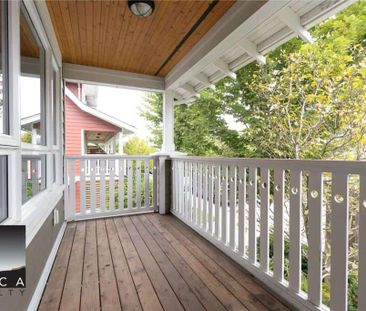 256 Camata St, New Westminster - Photo 3